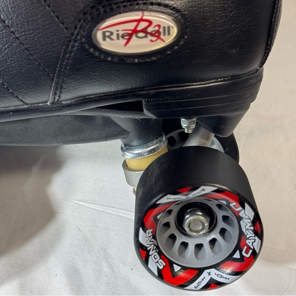 Riedell R3 Cayman Roller Skates Quad Skate for Indoor/Outdoor Black 9 Adult New - Picture 7 of 8